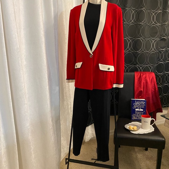 ST JOHN COLLECTION item incl the MARIE GRAY,red knit swsize 12 (Vtg) - Picture 7 of 13